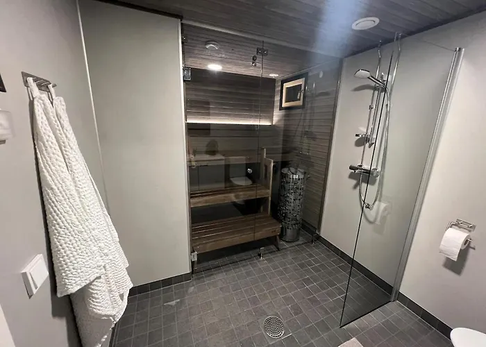 Beautiful, Modern In A Quiet Area! Villa *